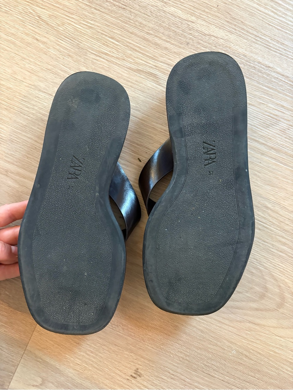 Zara Women’s Platform Thong Sandals in Dark Brown - Picture 3 of 5